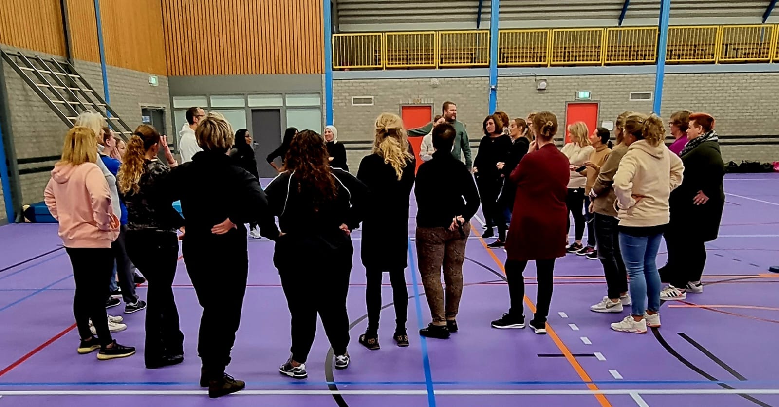 Parnassia teambuilding — kring formatie
