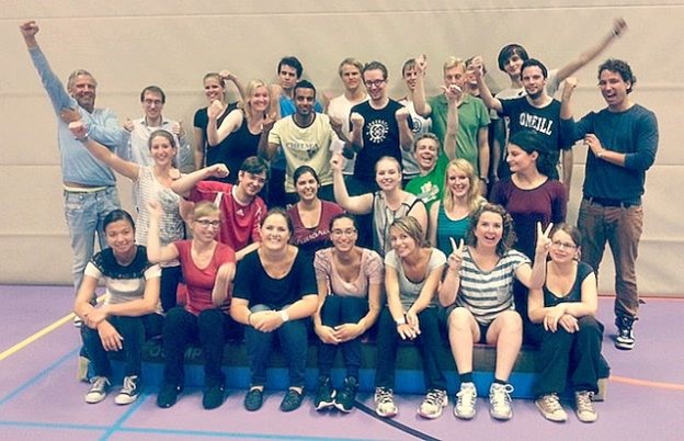 Teambuilding bij Stage Nieuwe Stijl Leiden — groepsfoto
